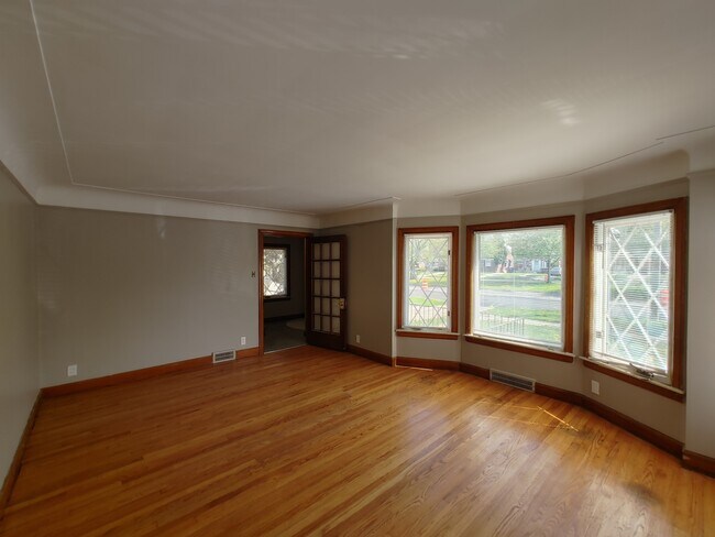 Foto del edificio - 9657 Outer Dr E