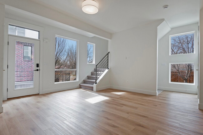 Building Photo - 1716 S 900 E