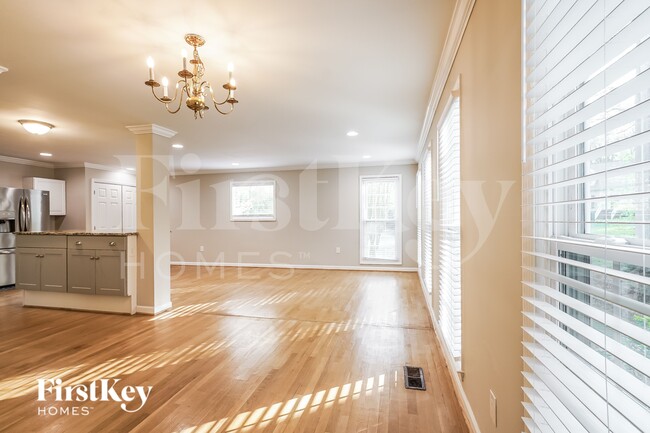 Foto del edificio - 5143 Colonial Park Rd