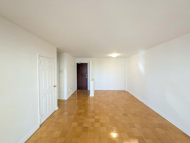 Salon 2 - Heathmuir Tower