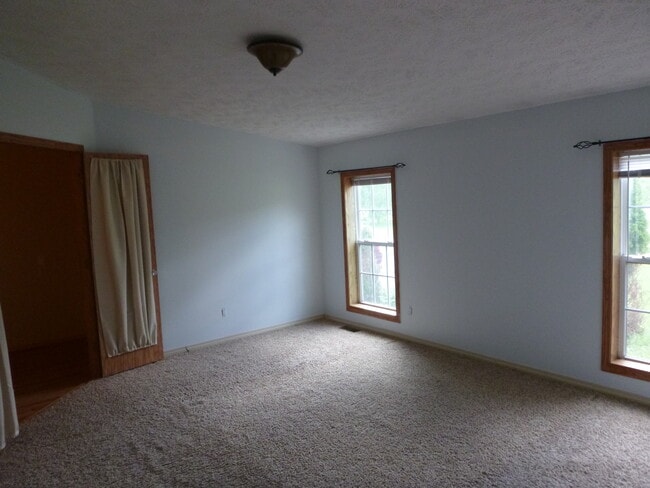 master bedroom - 30111 Andrews Rd
