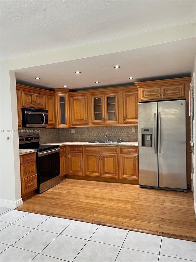 Foto del edificio - 1475 NE 125th Terrace
