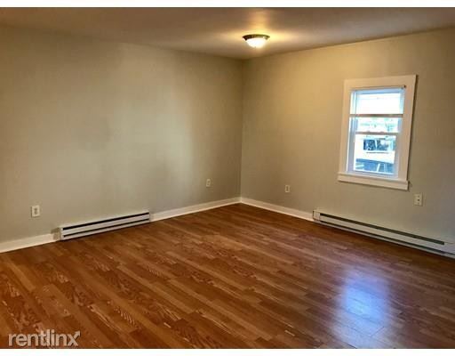 Building Photo - 2 br, 1 bath Apartment - 134 Pearl St