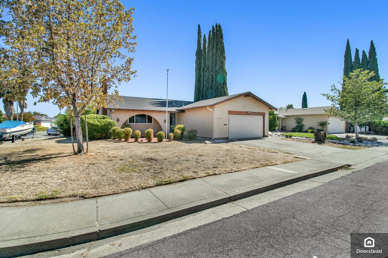 Primary Photo - 2180 Sandpiper Dr