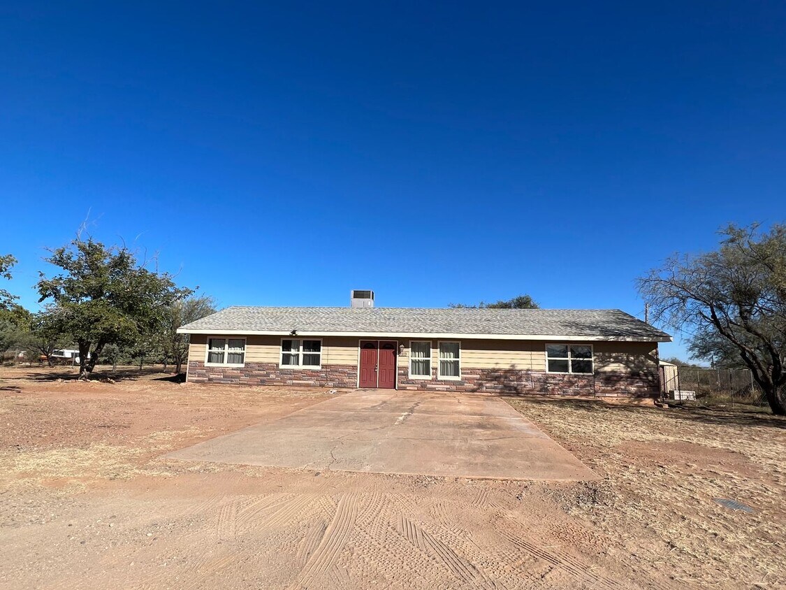 Primary Photo - 4609 Glisch Rd, Sierra Vista
