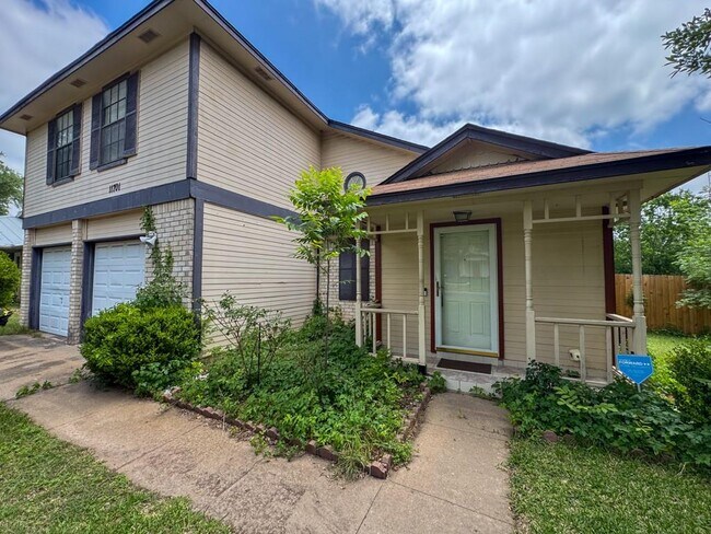 Foto del edificio - 11701 Hidden Quail Dr