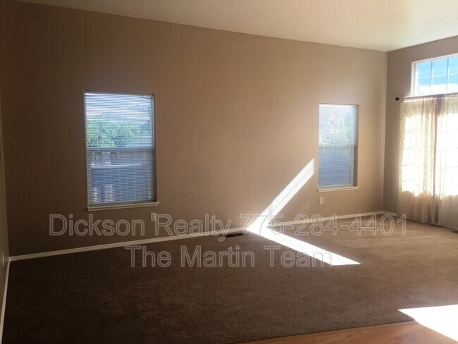 Foto del edificio - 2960 Roxbury Dr