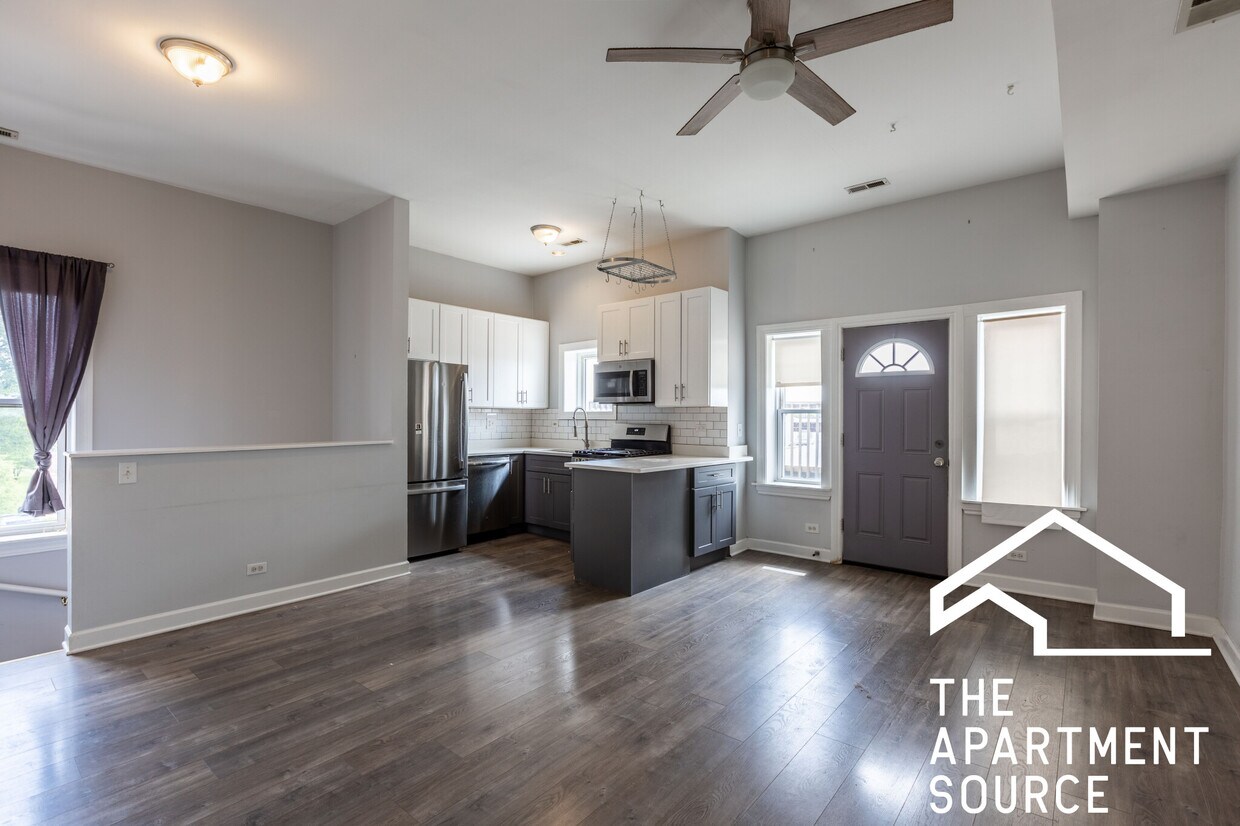 Foto principal - 3220 W Augusta Blvd