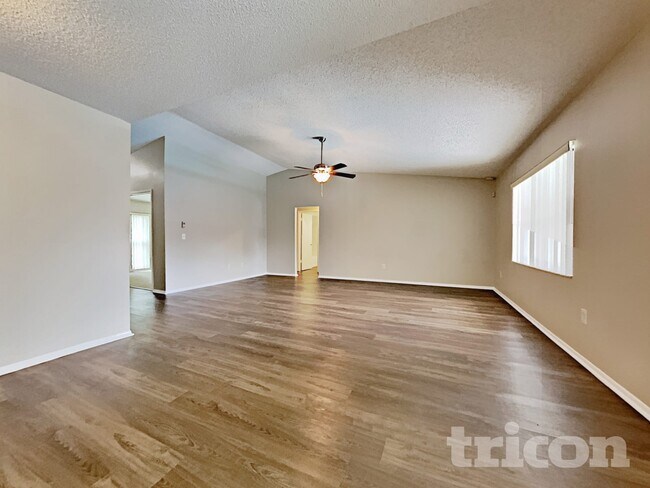 Foto del edificio - 14139 Arbor Hills Rd