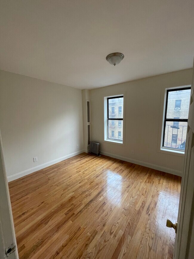 Foto del edificio - 75 Ellwood St