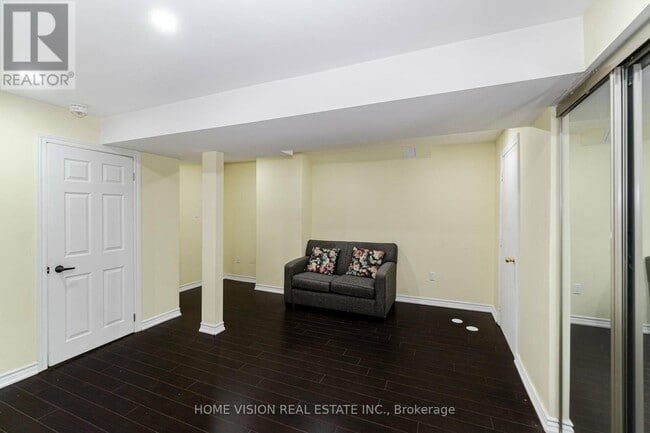 Photo du bâtiment - 6 Nova Scotia Rd