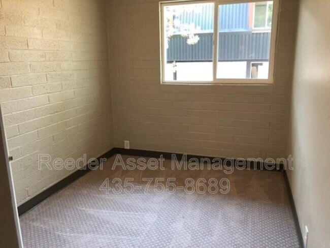 Foto del edificio - 3319 S 1300 E