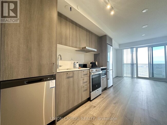 Building Photo - 195 Commerce St