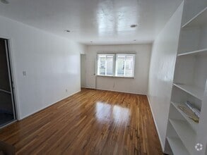 Building Photo - 4422 Boundary St