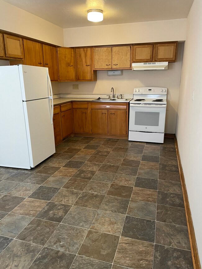 Kitchen - 1810 Main St