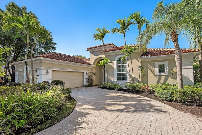 Building Photo - 8988 Lakes Blvd