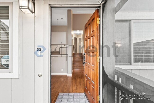 Foto del edificio - 374 Coyote Creek Cir