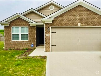 Building Photo - 233 Oxford Cir