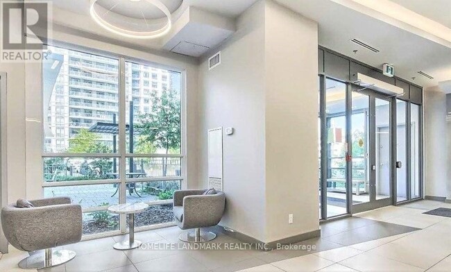 Building Photo - 195 Bonis Ave