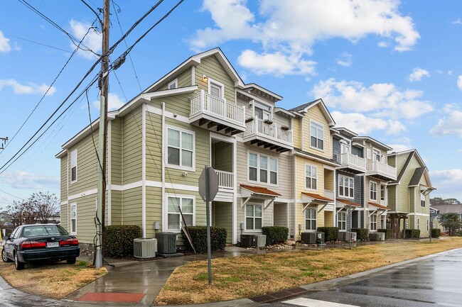 Foto del edificio - Stylish 3-Bedroom Condo in Virginia Beach.