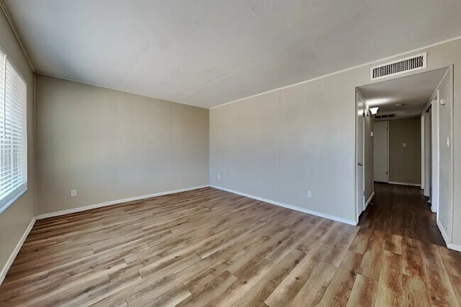 Foto del edificio - 4409 N 90th Dr