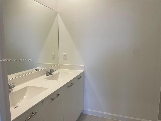 Foto del edificio - 12612 NW 22nd Pl