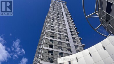 Building Photo - 36 Lee Centre Dr
