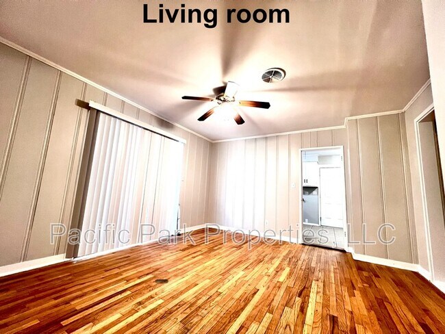 Building Photo - 3312 Little John Dr
