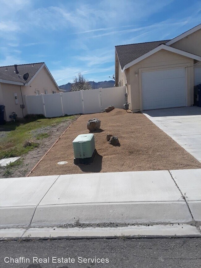 Building Photo - 4 br, 2 bath House - 1464 Grey Bluffs Dr