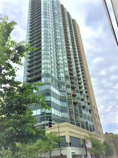 Building Photo - 111 W Maple St