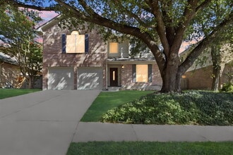 Building Photo - 832 Dimrock