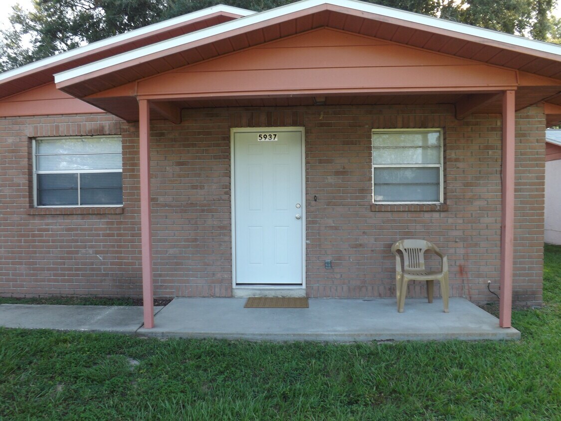 5937 13th St Unit 5937, Zephyrhills, FL 33542 5937 13th St