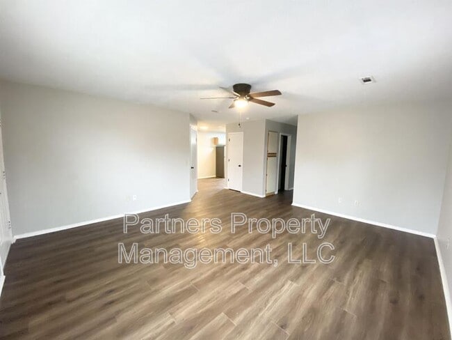 Foto del edificio - 5705 Sara St