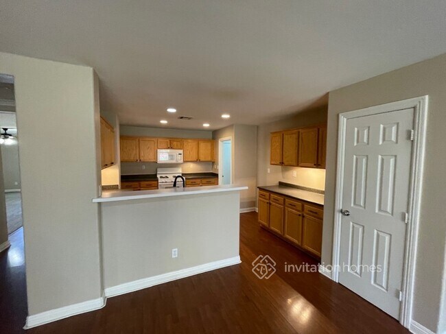 Building Photo - 149 Salinas Ct