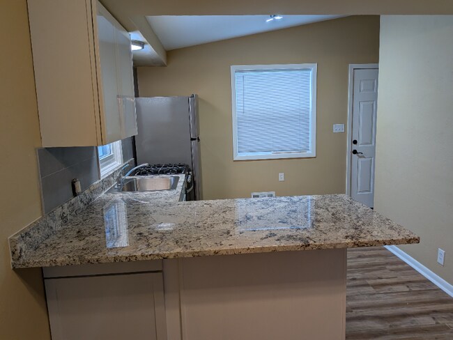 Foto del edificio - 732 9th St S