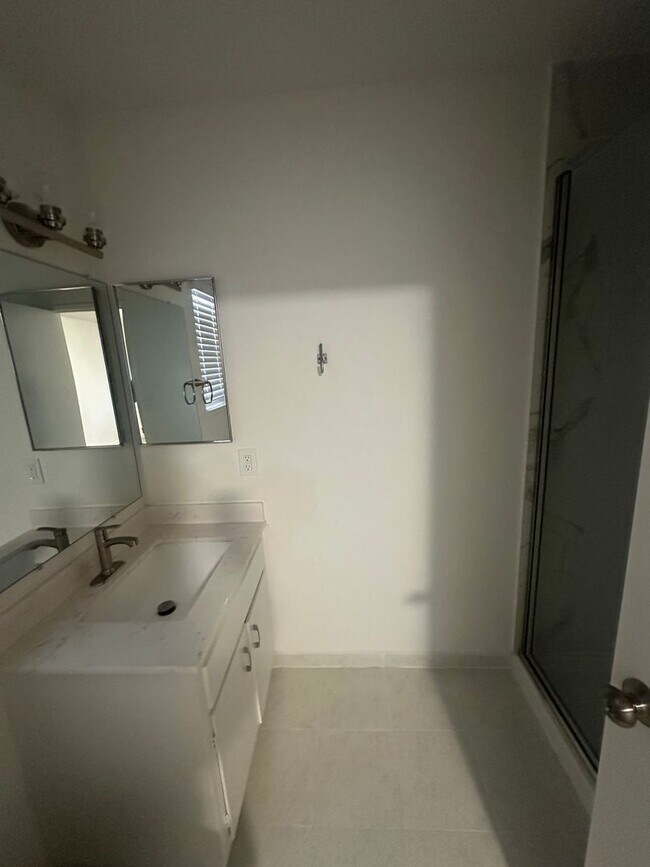 Foto del edificio - Remodeled 3 Bedroom!