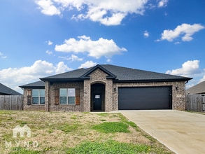 Building Photo - 741 Captain Stockton St