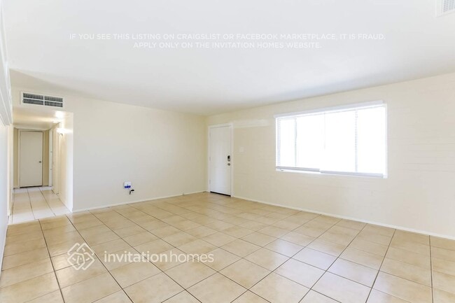 Building Photo - 5611 N 65th Ave