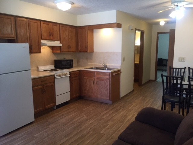 Foto principal - 1302 Brighton Dr