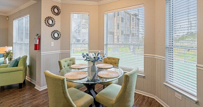 Photo - Bonus Perk: Up to $500 off—Just for Moving... Apartment