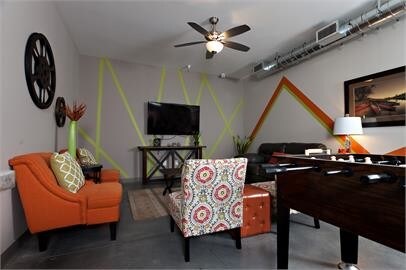 Foto del edificio - 429 W Central Ave