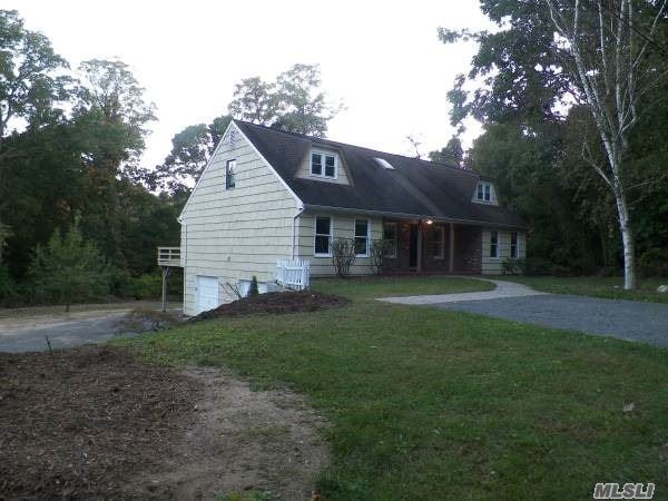 Building Photo - 24 Skyview Ln
