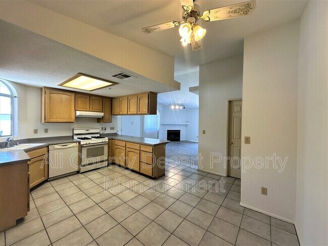 Building Photo - 11331 Verbena Dr