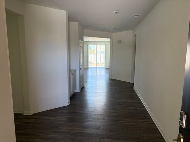 Foto del edificio - 29626 Edgemere Wy