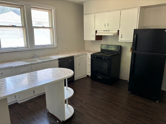 Photo - 3664 E 52nd St House