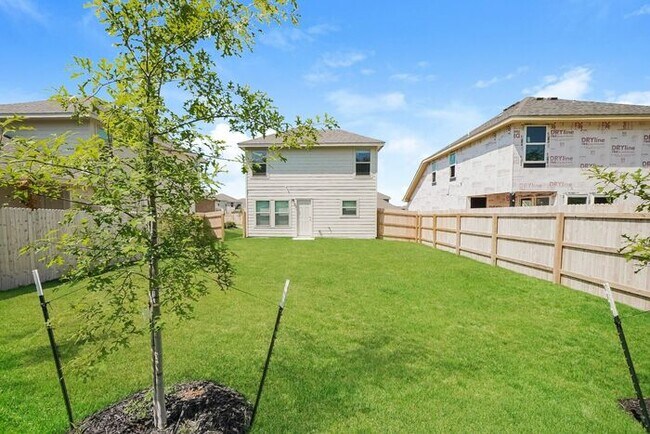 Building Photo - 3711 Somers Crest