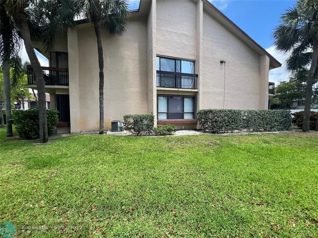 Building Photo - 2379 SW 15th St