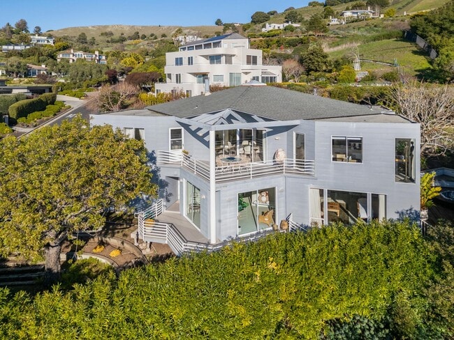 Foto del edificio - 20 Gilmartin Dr