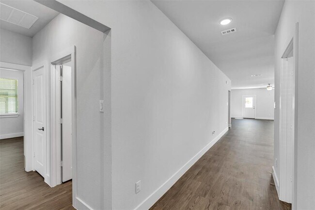 Building Photo - 3413 New York Ave