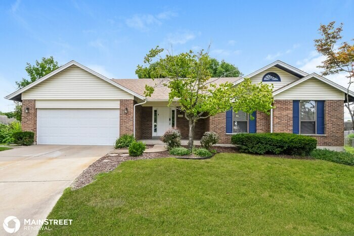 Primary Photo - 4005 LES CHERBOURG LN, FLORISSANT, MO 63034